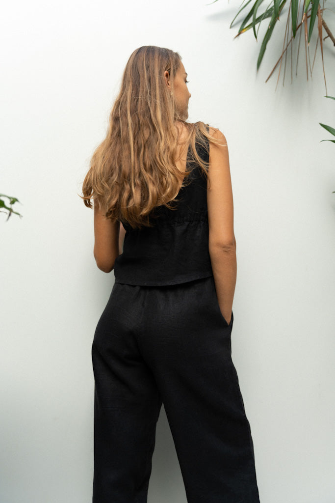 Noa pants in black